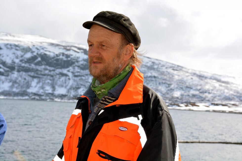 Fisker Bernt Wilhelmsen vil at det skal skje noe snart, slik at han og andre fiskere får avklart situasjonen i Smørfjord.
 Foto: Kristin Marie Ericsson