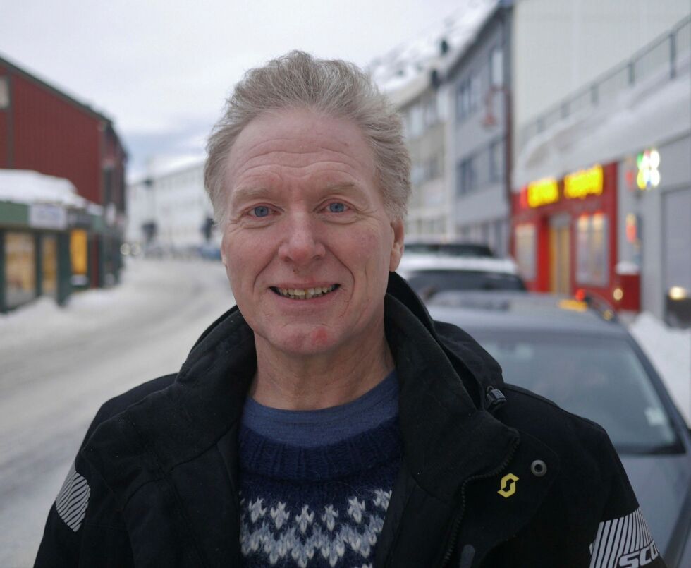 Da Johnny Ingebrigtsen ble fylkesråd for utdanning i 2014 valgte han å arbeide fra hjemmekontor i Gjesvær. – Det medfører langt mer effektivitet, og det bidrar til store besparelser for samfunnet, sier han. Arkivfoto: Geir Johansen