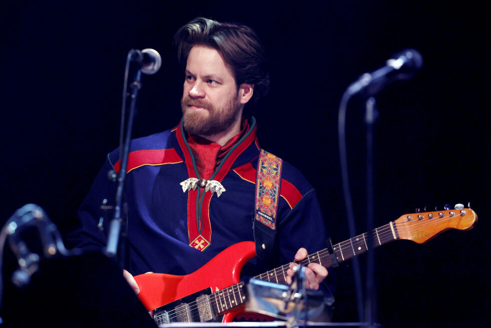 Viktor Govasli Wilhelmsen fra Kistrand i Porsanger leder et helt nytt undervisningsopplegg om samisk musikk og joik ved NTNU i Trondheim.
 Foto: Knut Utler