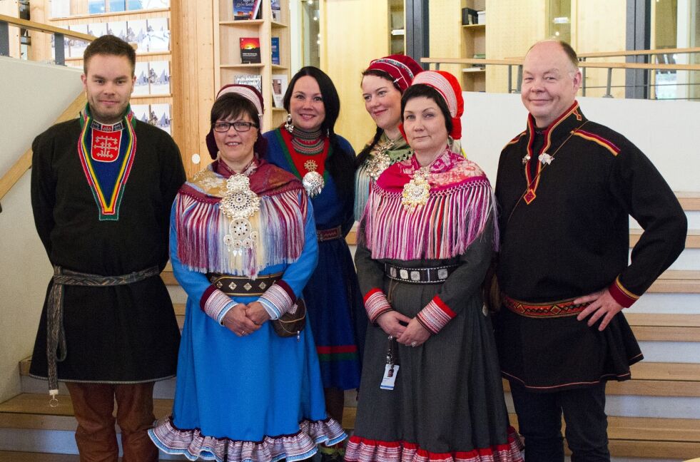Fra venstre Mikkel Eskil Mikkelsen, Berit Anne Eira Ellinor Marita Jåma, Silje Karine Muotka, Aili Keskitalo, Henrik Olsen.
 Foto: June Helén Bjørnback