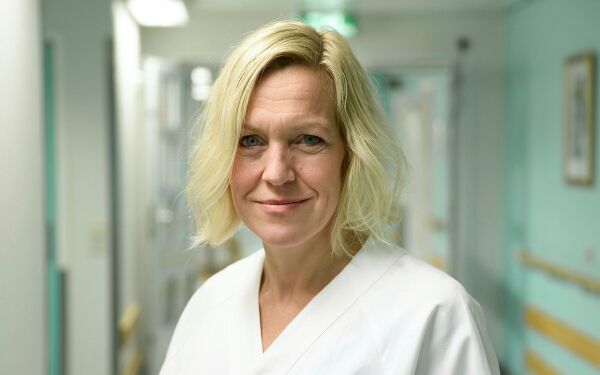 – Jeg er på mange måter en liten samedame som lukter bål