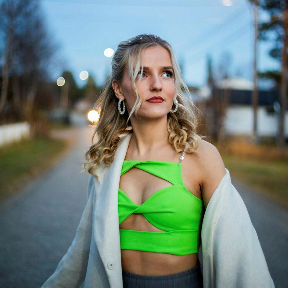 Ellinor Halvari har nylig gitt ut debutsingel.
 Foto: June Helén Bjørnback