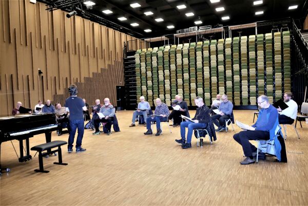 Inviterer til kirkekonsert