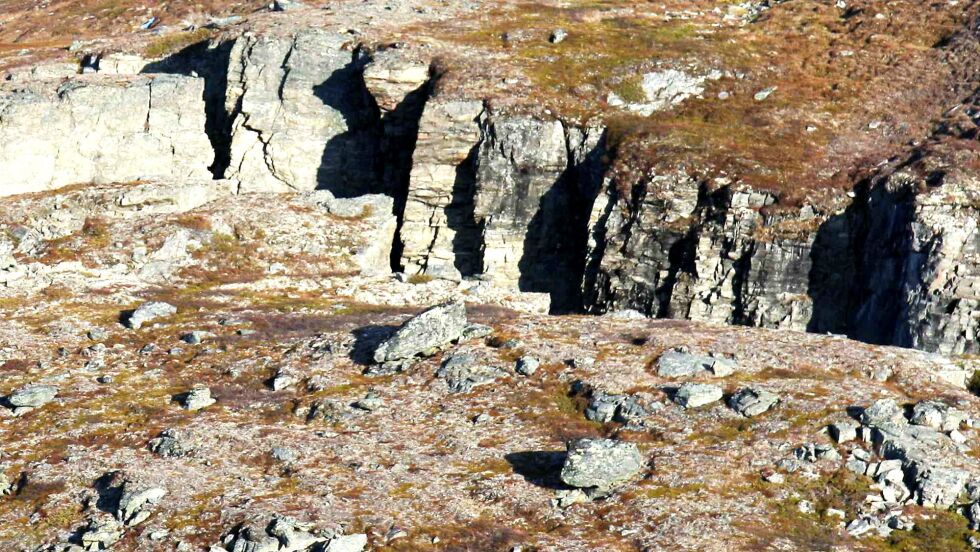 Sprekk i Nordnesfjellet.
 Foto: Arkiv