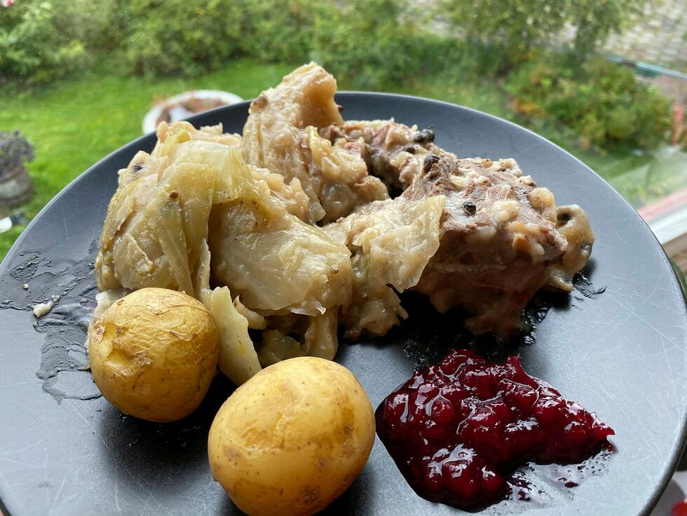 Resultatet av pepperforsøket er vel verdt å prøve, da det ga en mer pikant og kanskje litt eksotisk smak av den i utgangspunktet gørrkjedelige, men dog så velsmakende retten for mange.