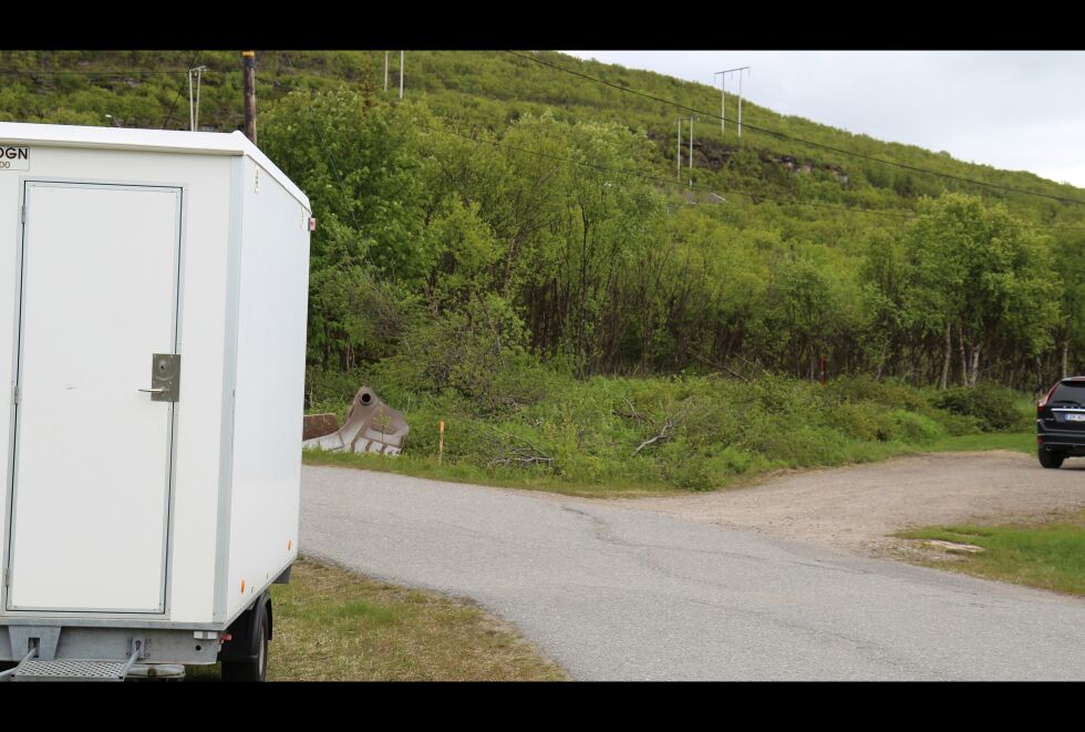 I løpet av året blir det klargjort fem nye boligtomter i forlengelsen av Ringveien i Vestre Jakobselv. Foreløpig er noe av skogen ryddet.
 Foto: Torbjørn Ittelin