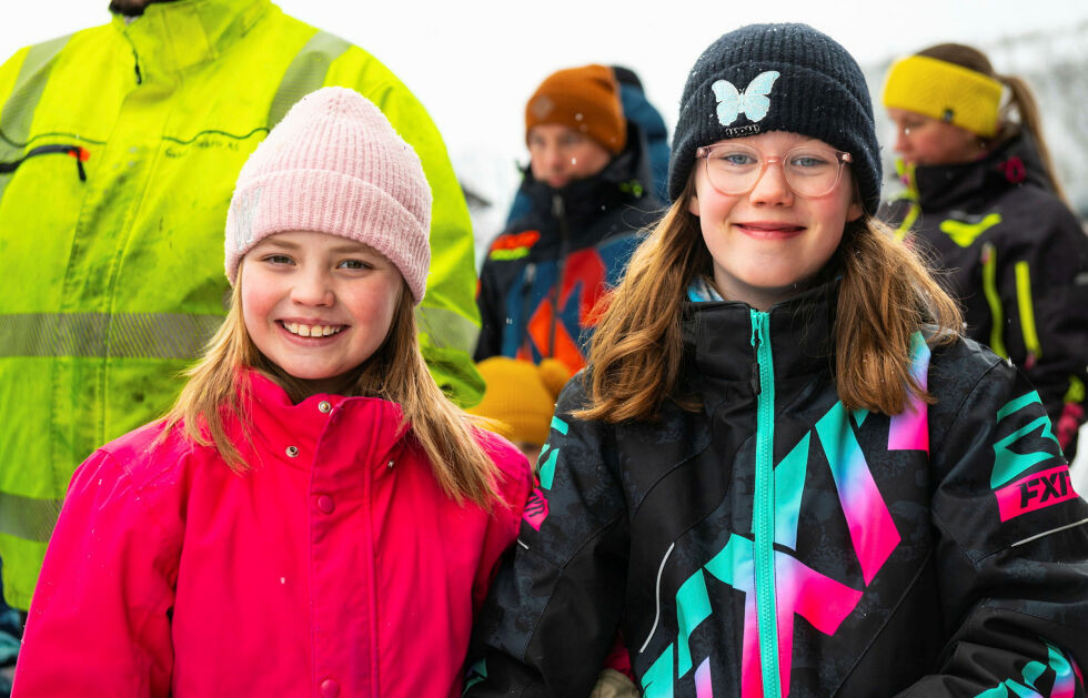Venninnene Sofie Therese Rasmussen og Emma Evgenia Greiner.
 Foto: Karolina Ulfig