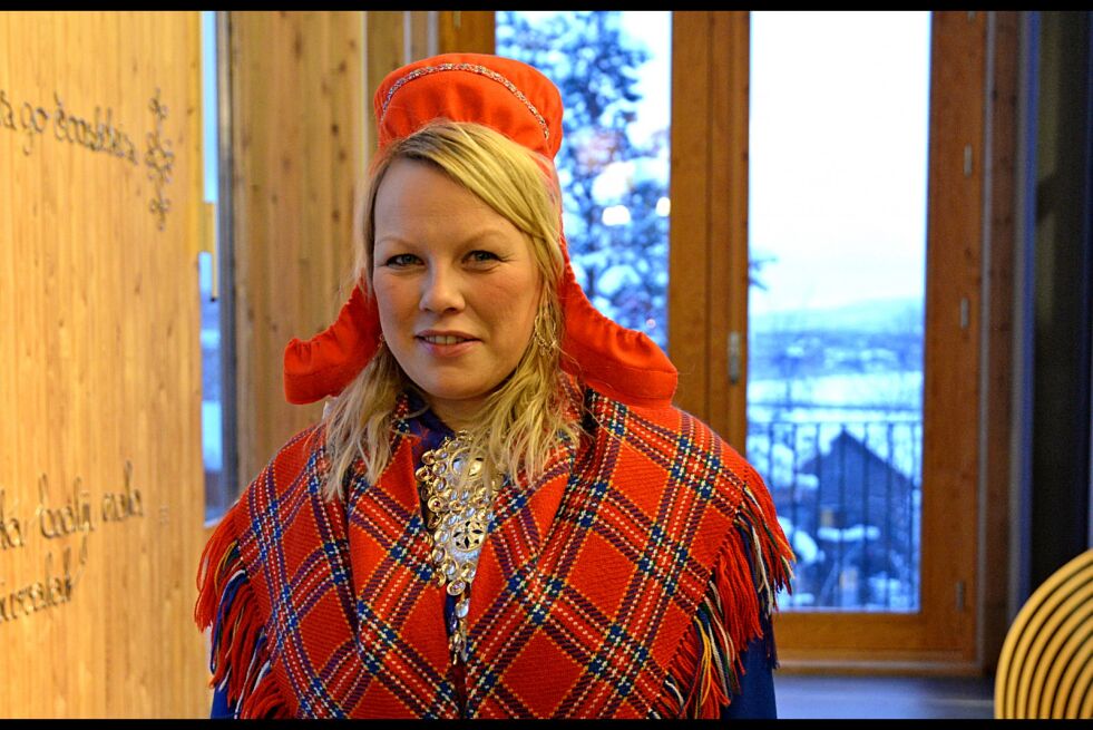 Árjas parlamentariske leder Laila Susanne Vars er klar til å si sitt til Nussirs gruveplaner i Sametingets plenumssal.
 Foto: Steinar Solaas