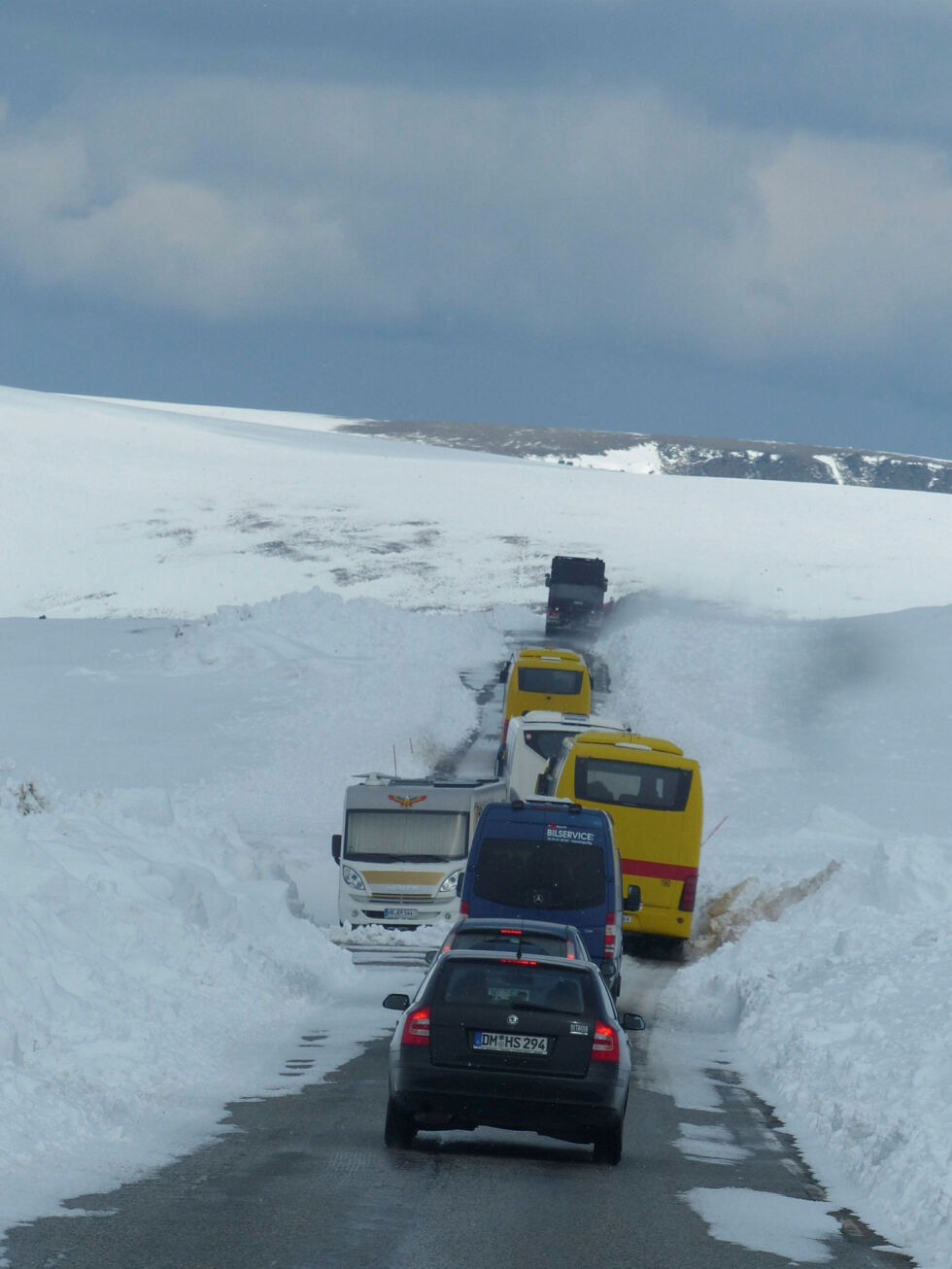 Årsmøtet i Nordkapp SV oppfordrer Nordkapp kommune om å ta kontakt med Telenor og Repvåg Kraftlag for å få mobildekning på veistrekninger på høyfjellet på Magerøya som i dag mangler slik dekning. Foto fra veien opp til Nordkapp.
 Foto: Geir Johansen