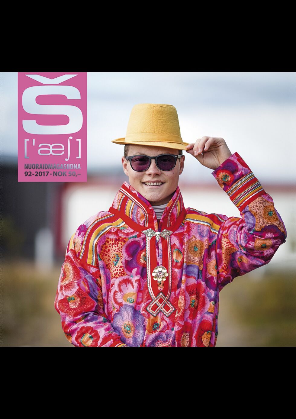 Det samiske ungdomsmagasinet Š har koftemote som tema denne gangen. Ungdomsmagasinet utgis fra og med i år hele seks ganger i året.
 Foto: Pressefoto