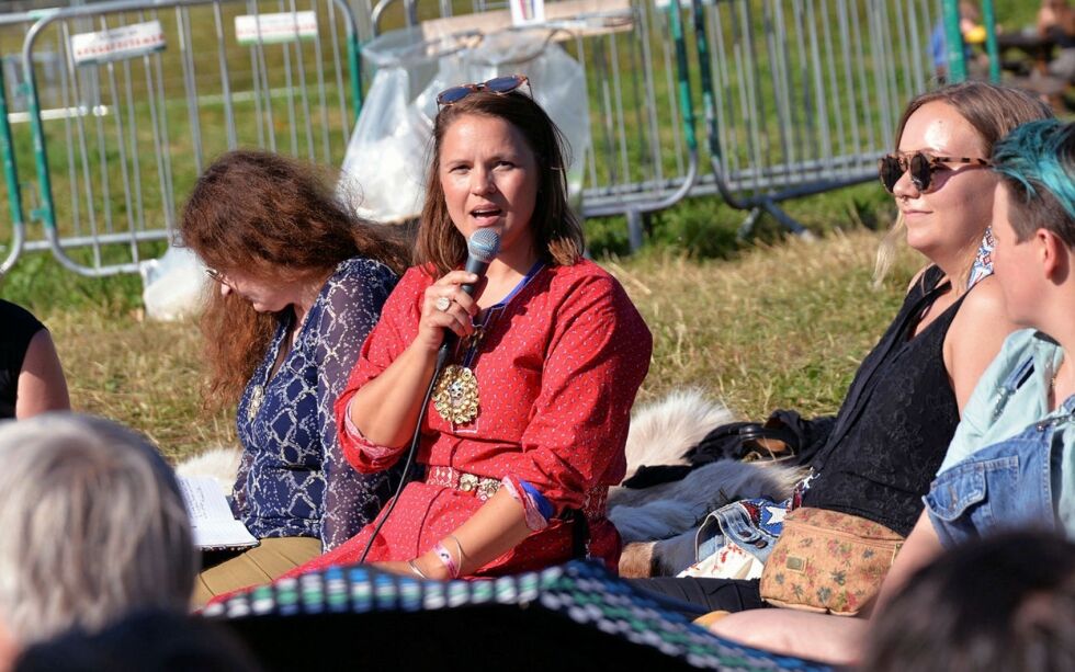 Chris­ti­na Hæt­ta er le­der for kul­tur­av­del­inga i Sa­me­rå­det. Foto: Stei­nar Sol­aas