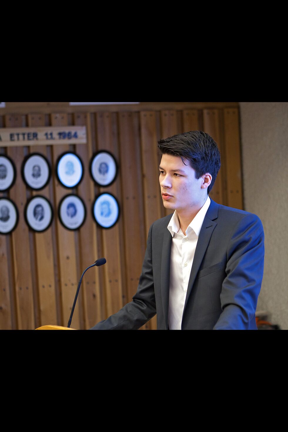 Nils Kristian Winther forteller til Ságat at det ble tatt flere telefoner før man fant ut at det ikke blir noen innstramminger i skutertidene for Nord-Troms og Finnmark slik Miljødirektoratet ga uttrykk for i møte forrige uke.
 Foto: Arkiv