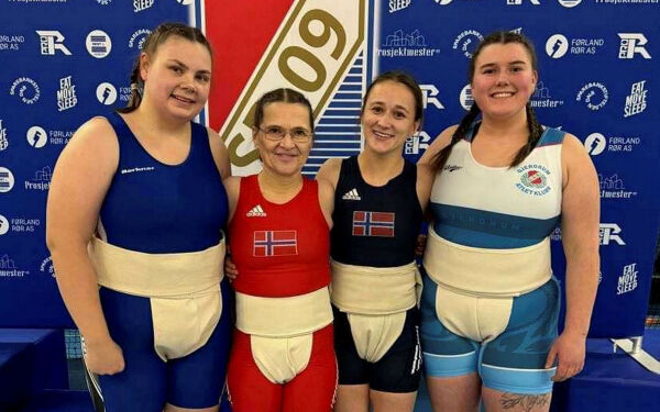 Flust av medaljer i sumo-NM