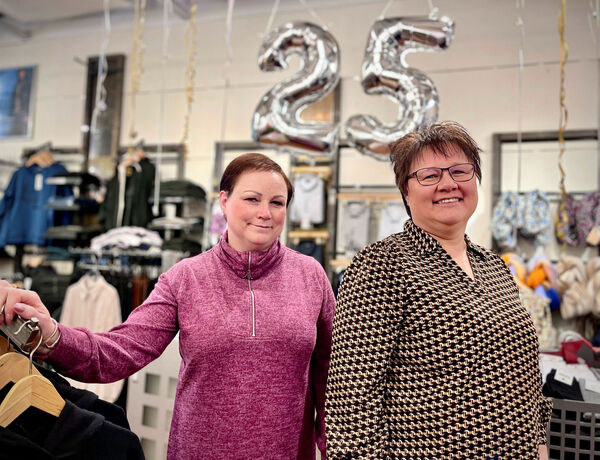 God stemning når butikken feiret 25-års jubileum