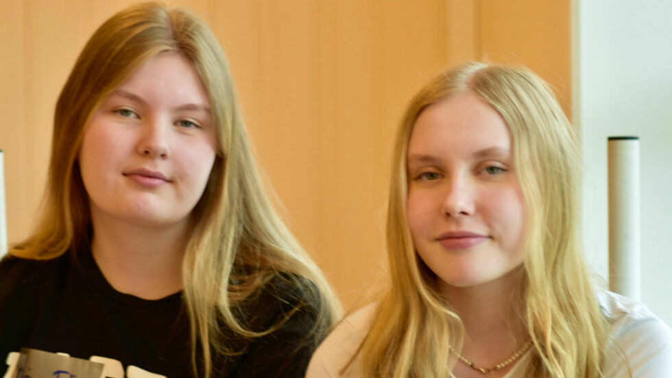 Maria Elise Friskilæ og Leah Emilia Pedersen er to av skuespillerne.
 Foto: Irmelin Klemeten