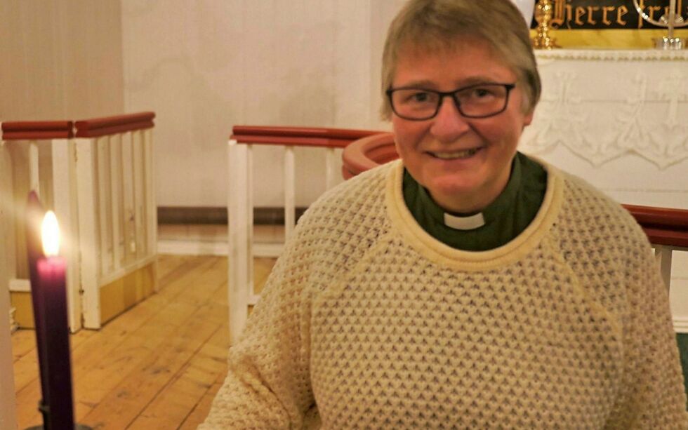 Daglig leder for Nordkapp frivillighetssentral, Liv Øyen Slind, håper på stor oppslutning om lystenningen som frivillige skal stå for i sentrum. Arkivfoto: Geir Johansen