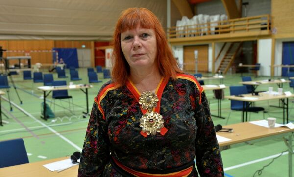 Hevder NSR kun er et politisk parti