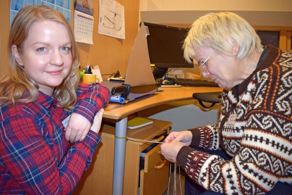Fikk lære tinntrådflettingens hemmeligheter