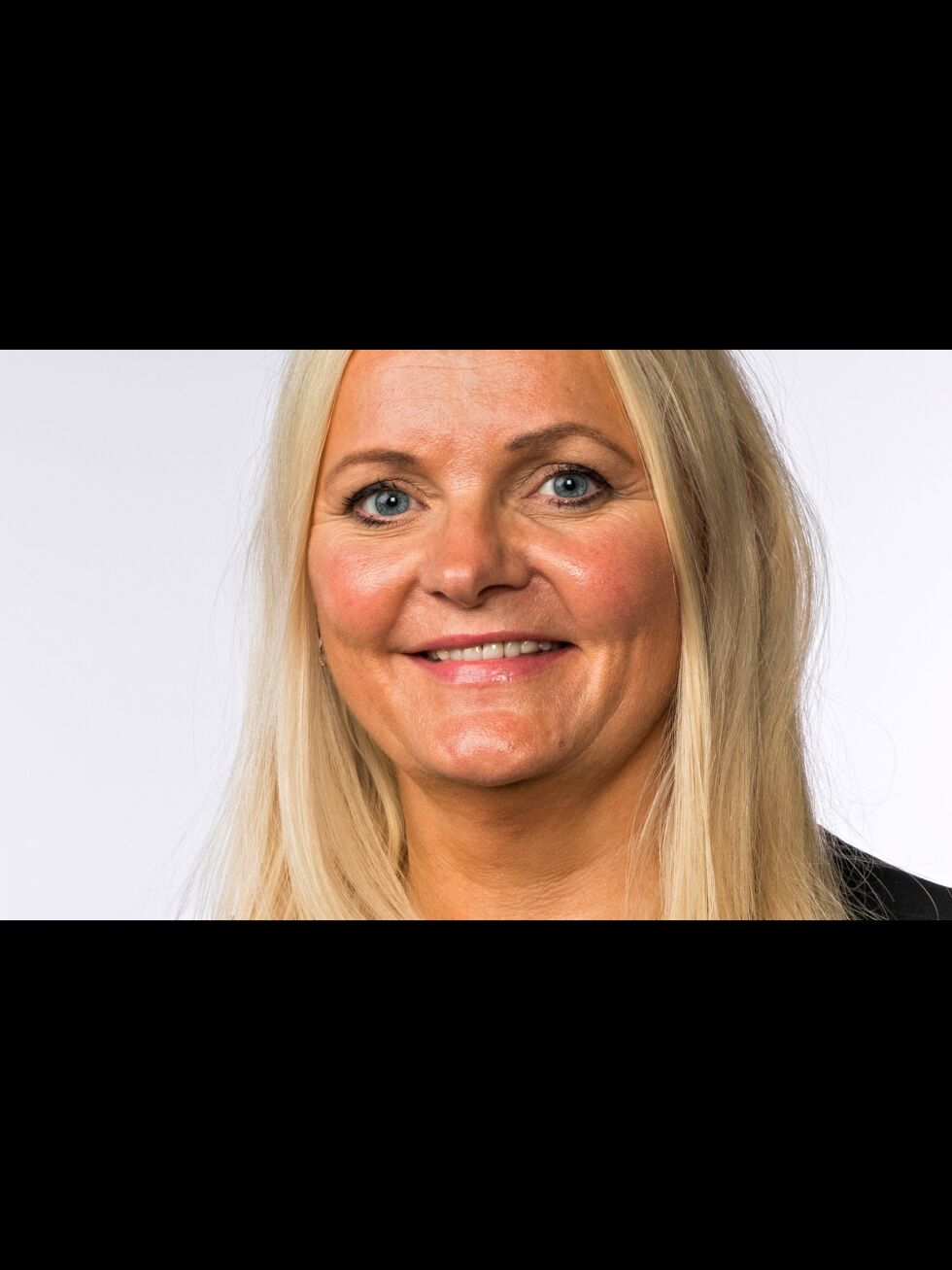 Stortingsrepresentant Åslaug Sem-Jacobsen er skremt over lytterflukten fra radio etter slukkinga av FM-nettet.
 Foto: Peter Mydske