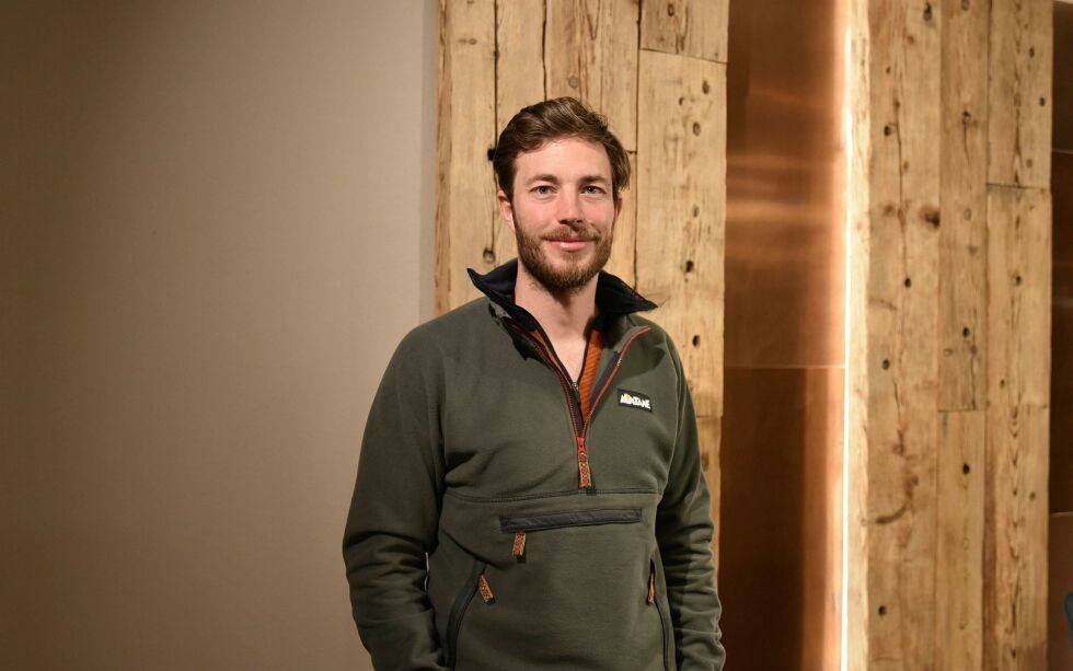 Fabian Baker er managing director i Kingsrose Mining, som denne våren skal undersøke mineralforekomster ved Porsvann og Karenhaugen. Denne uken er han i Porsanger for å snakke med reindrifta, landbruket, grunneiere og lokalbefolkningen. Ságat møtte Baker til et privat intervju på Verdde Hotel.
 Foto: Sara Olaussen Stensvold