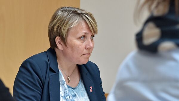 Samler makta rundt rådmannen