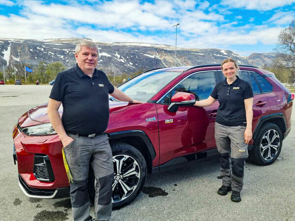 Hertz ruster opp i Lakselv
