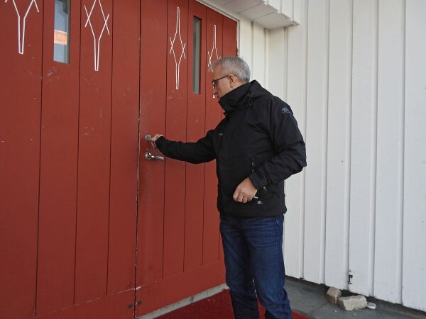 – Lakselv kirke er i elendig forfatning