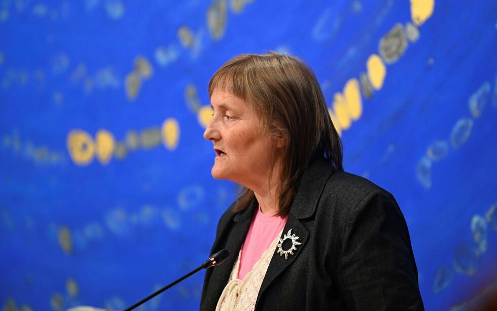 Toril Bakken Kåven (NkF) la frem sin siste sak etter 20 år på Sametinget, og pekte ut retningen hun ønsker fremtidens sameting skal gå i.
 Foto: Irmelin Klemetzen