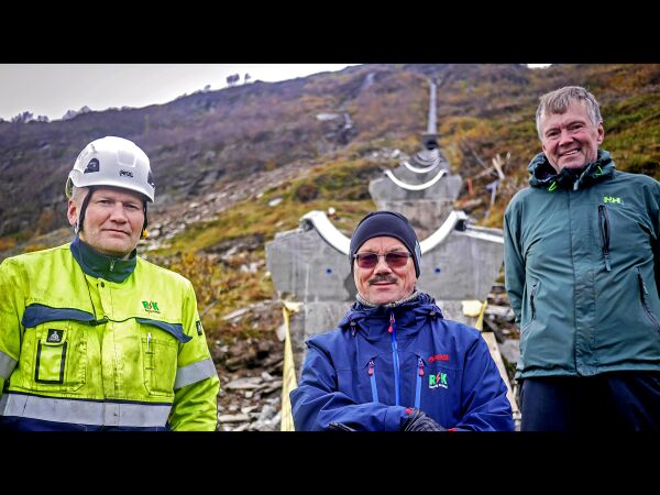 Monterer ny rørgate