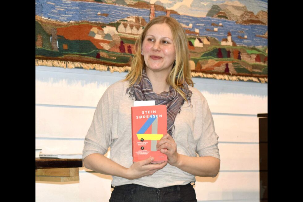 Ingvild Iversen anbefaler «4», der får leserne med seg både krim og filosofi.
 Foto: Birgitte Wisur Olsen