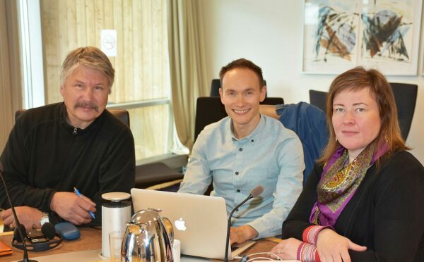 Vil rive ned stengslene