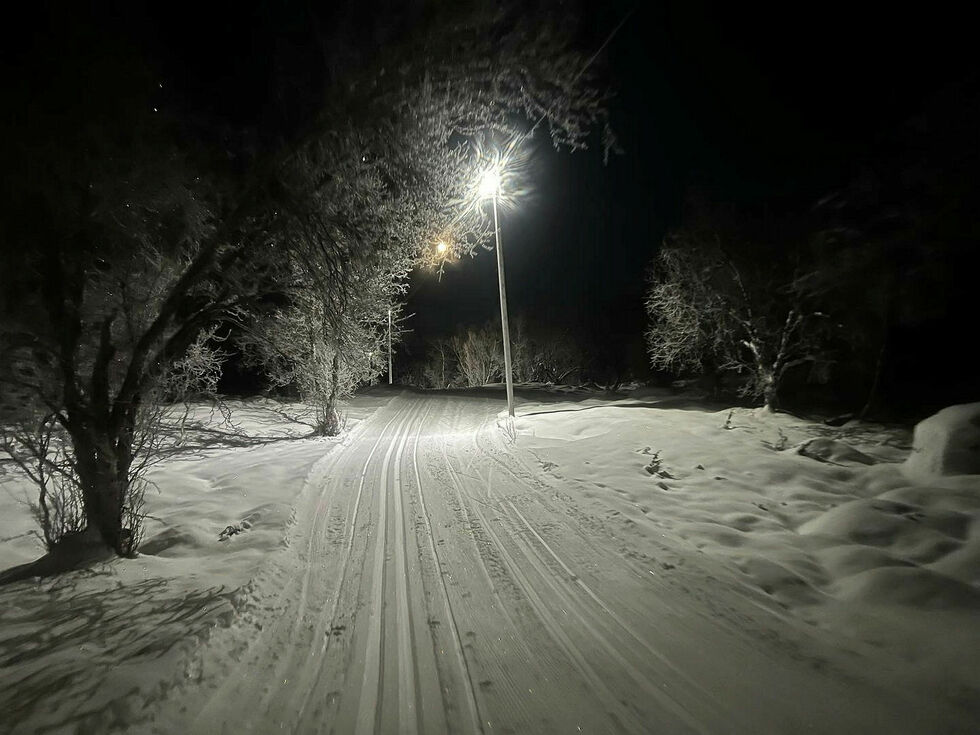 Én person er bekrefta omkommet etter en tragisk sneskuteruylkke i Ikkaldas-området. Illustrasjonsfoto fra den populære skiløypa i området.
 Foto: Sara Olaussen Stensvold