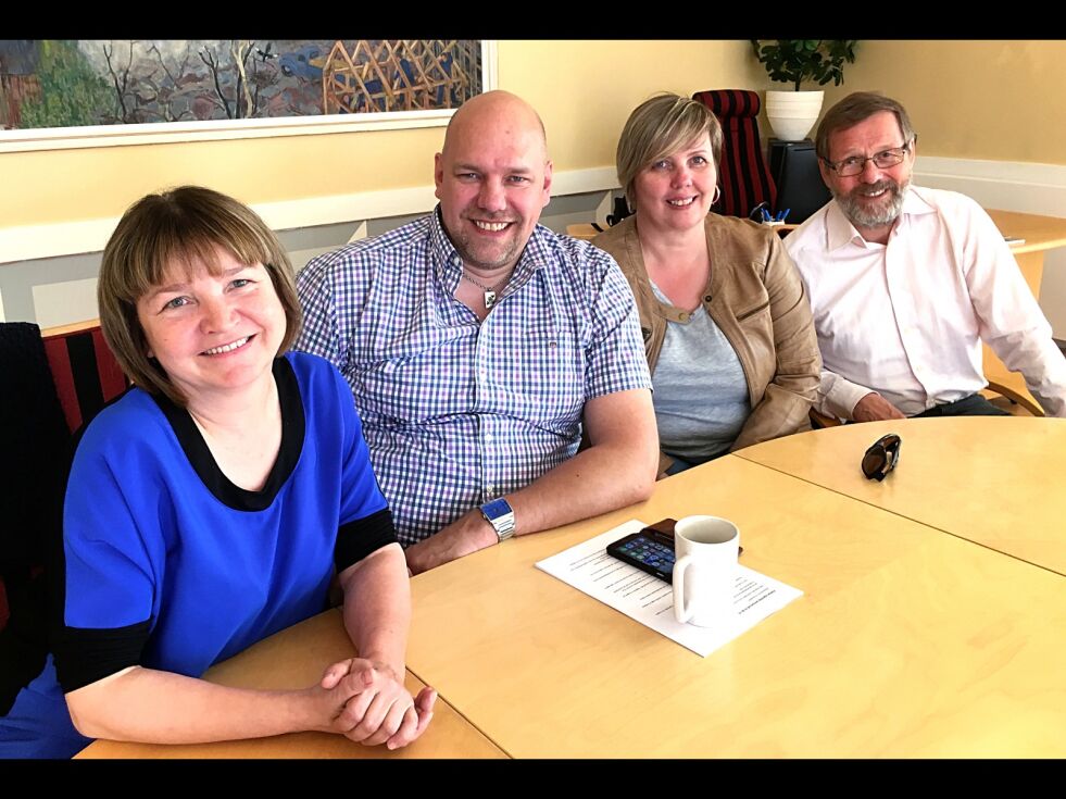Ifølge disse fire fungerer samarbeidet godt i den politiske ledelsen i Vadsø. Fra venstre gruppeleder Lise Svenning (H), ordfører Hans-Jacob Bønå (H), gruppeledervikar Elisabeth Klogh Hegge (VL) og gruppeleder Otto Strand (KrF).
 Foto: Privat