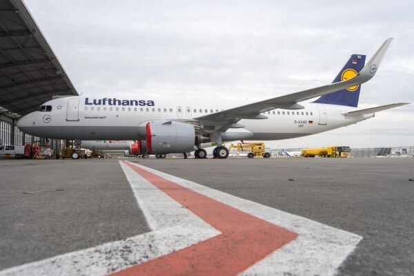 Tyske Lufthansa åpner flyruter til Sápmi
