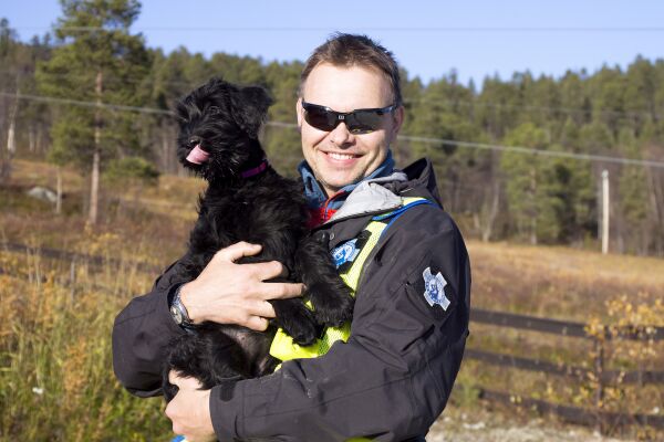 På trening med firbente helter
