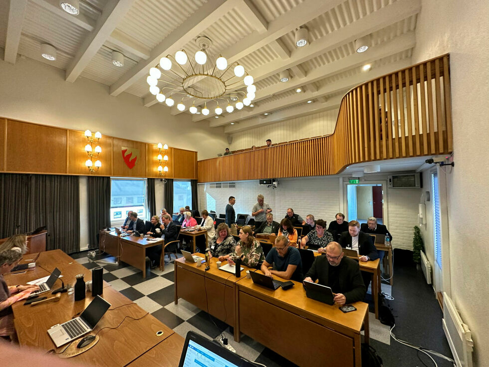 Mot kun fem stemmer vedtok det avtroppende kommunestyret i Sør-Varanger på sin siste vakt at godtgjørelsene til de folkevalgte ikke kuttes, slik tverrpolitisk utvalg og formannskapet foreslo.
 Foto: Hallgeir Henriksen