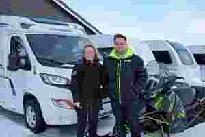Kombinerer skuter og ATV med caravan og bobil
