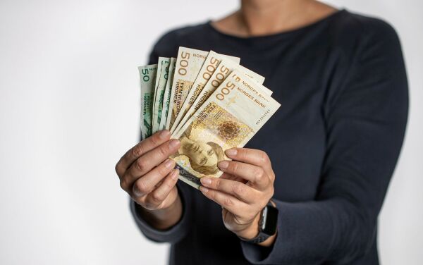 To kommuner stakk av med 40 kroner av hver 100-lapp