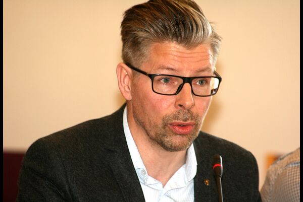 Skal tilpasse ruteprogrammet
