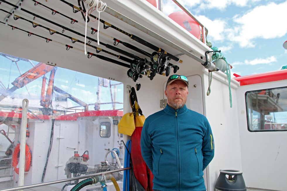 Hjemme i Nesseby driver Edgar Olsen selv med fisketurisme ved siden av vanlige fiskerier.
 Foto: Aslak Ballari