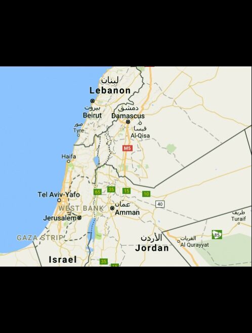 Libanon, Israel og Gazastripen er relativt tett befolket, sammenlignet med Finnmark fylke. Gazastripen ser man nede til venstre i Israel, med strandlinje og ved grensen til Egypt.
 Foto: Google maps