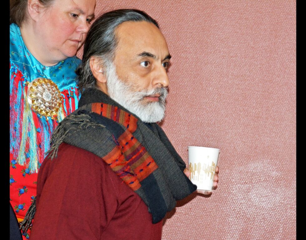 Yoga guru, koreograf og danser, Navtej Singh Johar, forteller at det å være en ambassadør for kulturen er noe skremmende. – Man må tenke seg om. Viser jeg kulturen frem, eller lever jeg den ut? Kultur er naturlig, like naturlig som å puste, sier han.
 Foto: Elin Margrethe Wersland