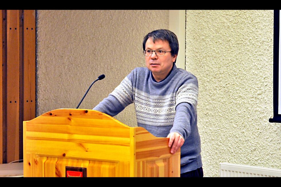 Gruppeleder for Arbeiderpartiet, Per Ivar Stranden, fikk til slutt hele kommunestyret med seg på et forslag som gir høyere eiendomsskatt for innbyggerne i Tana.
 Foto: Erik Brenli