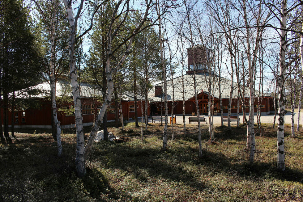 Karasjok kirke og de andre kirkene i Karasjok kan bli stengt på grunn av pengemangel.
 Foto: Elise Embla Scheele