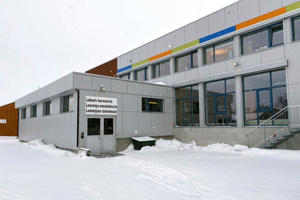 Lakselv barneskole har for få lærere, mener statsforvalteren.
 Foto: Marius Thorsen
