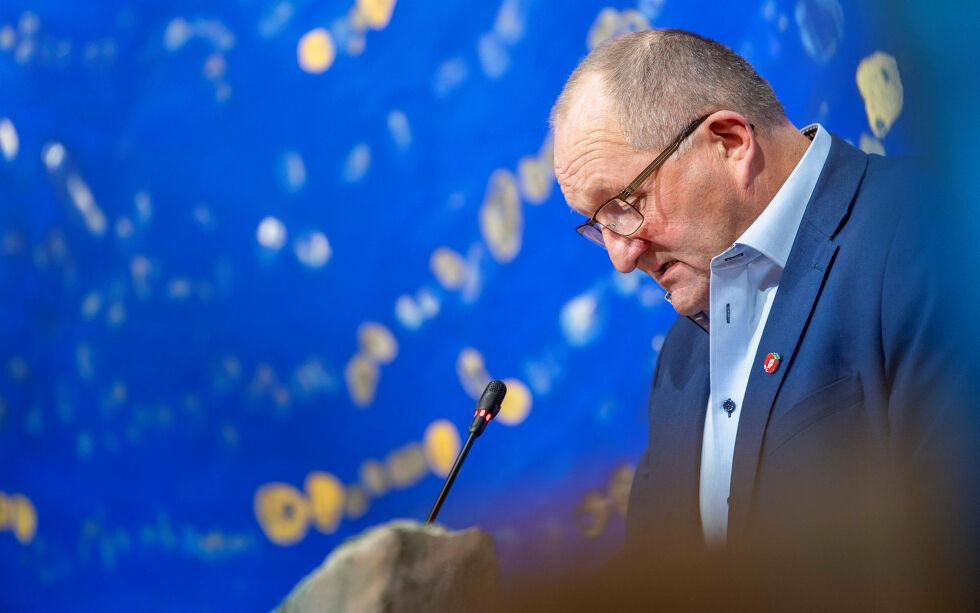 FrP mente i tillegg at Sametinget må støtte Stortingets flertall i den nye kvotemeldingen. Det var Arthur Tørfoss (FrP) som fremmet deres forslag.
 Foto: Cecilie Bergan Stuedal