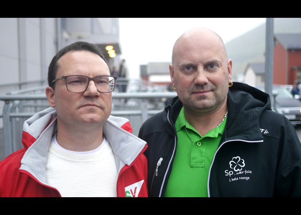 Både Jan Olsen (SV) (til venstre) og Hugo Salamonsen (SP) takker nei til å delta på dialogmøtet som Rica Eiendom og Scandic Hotels har invitert til førstkommende mandag, fordi møtet lukkes for pressen og almenheten.
 Foto: Geir Johansen