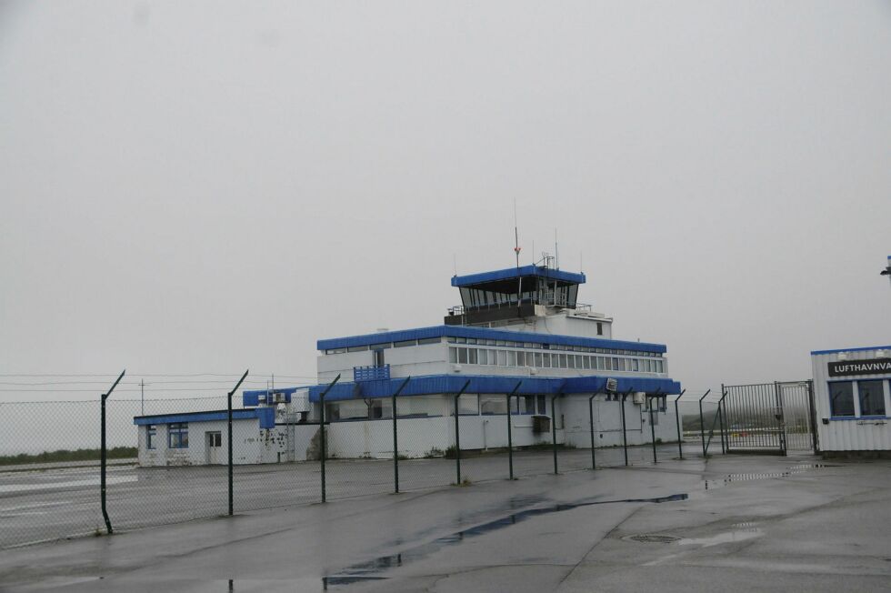I 2022 fore­slås tra­fikk­tår­net på Kir­ke­nes luft­havn ned­lagt, og at fly­tra­fik­ken skal sty­res fra Bodø via ka­me­ra­er og ann­en tek­no­lo­gi. Alle foto: Hall­geir Hen­rik­sen