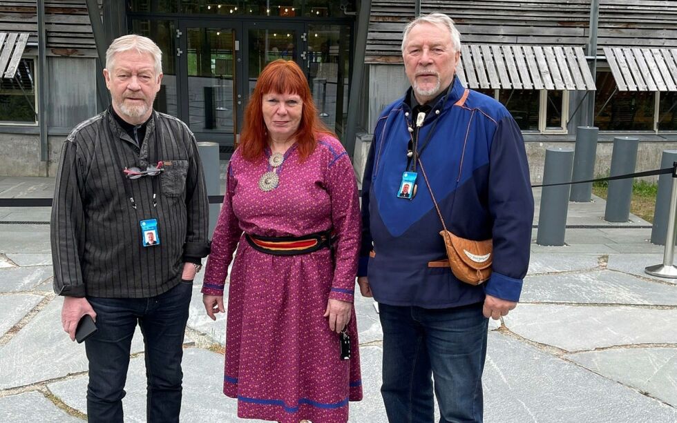 Samefolkets parti, her representert ved leder Bir­ger Nymo, Ann Fin­bog og Bjar­ne Store-Ja­kob­sen, er svært kritisk til den planlagte 420 kV-linja gjennom Finnmark.
FOTO: PRIVAT