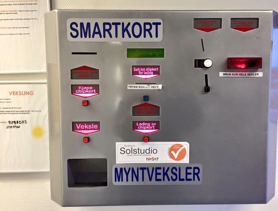 Tyvene har revet ned vekslingsautomaten rett fra veggen på solstudioet
 Foto: Linn Lebesbye-Isaksen